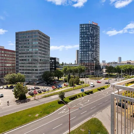 Modern Urban Trnavska Cesta Apartment